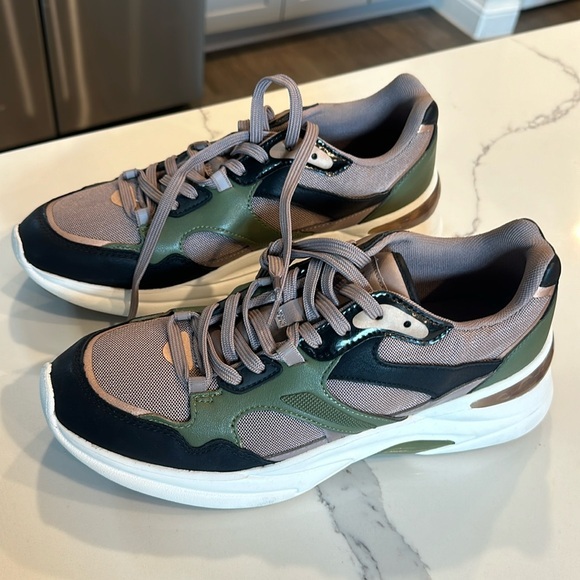 NWOT Vintage army green & mauve Createv2 Mid Top Sneakers by Aldo NWOT size 10 - Picture 15 of 15